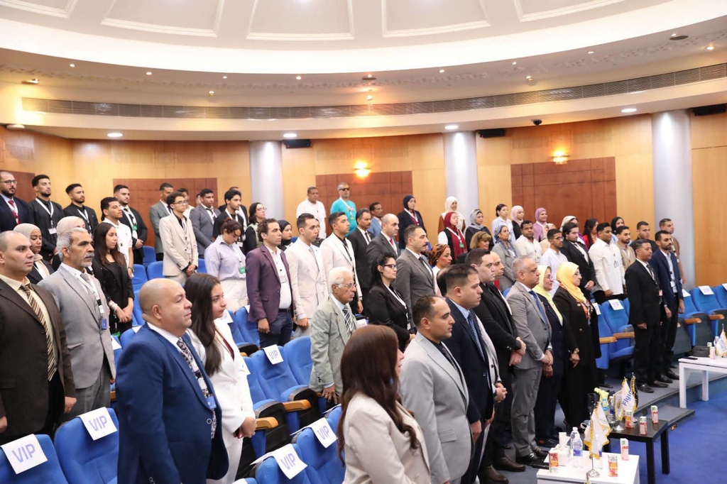 انطلاق النسخة الأولى من «ملتقى الشباب والوطن 2026»..ابحضور قيادات أكاديمية ورجال أعمال ومؤثرين انطلاق النسخة الأولى من «ملتقى الشباب والوطن 2026»..ابحضور قيادات أكاديمية ورجال أعمال ومؤثرين | جريدة تحت الضوء الإخبارية
